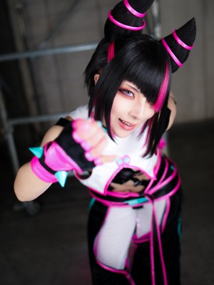 Comonun - Juri_013