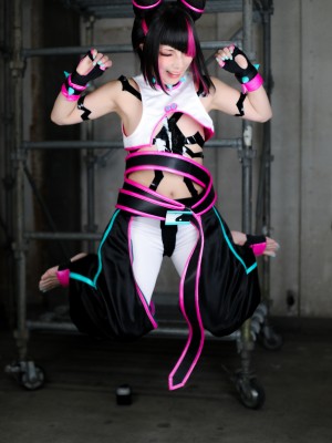Comonun - Juri_094