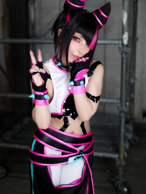 Comonun - Juri_096