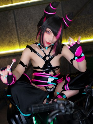Comonun - Juri_176