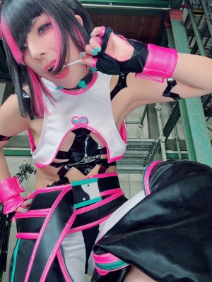 Comonun - Juri_292