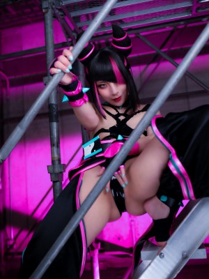 Comonun - Juri_240