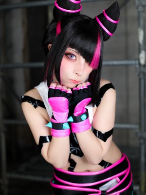 Comonun - Juri_103