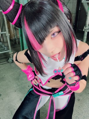 Comonun - Juri_275
