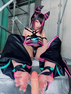 Comonun - Juri_370