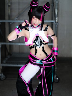 Comonun - Juri_008