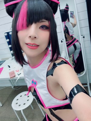 Comonun - Juri_270