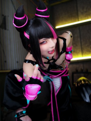 Comonun - Juri_158