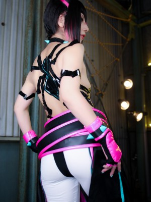 Comonun - Juri_136
