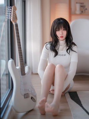 轩萧学姐 吉他妹妹肉丝套_43
