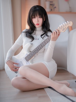 轩萧学姐 吉他妹妹肉丝套_39