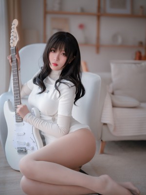 轩萧学姐 吉他妹妹肉丝套_59