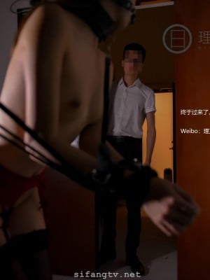 [深夜企划] 理万姬 - 蒙眼寻路SM露出游戏_(34)