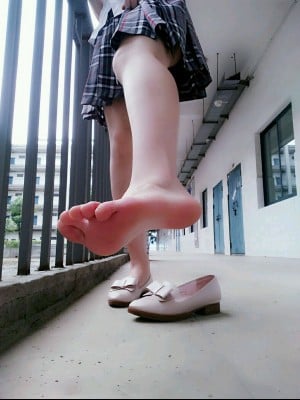 苏苏小公主酱 - 学校学生服露出_011