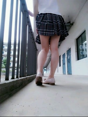 苏苏小公主酱 - 学校学生服露出_017