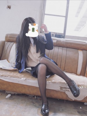 萌兰酱(萌小兔 草莓味兰兰)  - 废弃学校_016