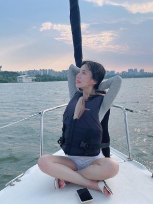 [leeesovely] Deleted Instagram 5_p839