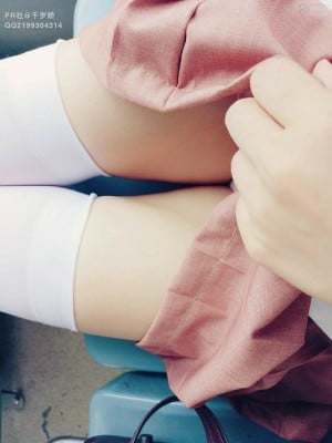 千岁娇 - 公交车露出_019