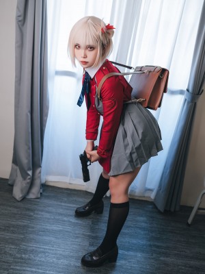 Tokar - Nishikigi Chisato_06