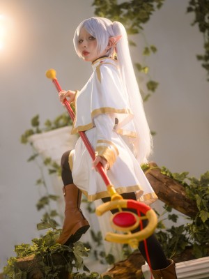 Umeko J - Frieren_010