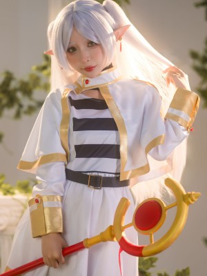 Umeko J - Frieren_009