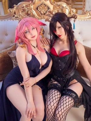 Mikomi Hokina & Yuzu Pyon – Yae Miko Dress & Beidou Dress_13
