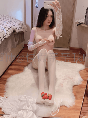 快点亲亲我吖 - 草莓白丝_012