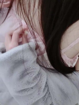 萌兰酱(萌小兔 草莓味兰兰) -  双人楼道露出_009