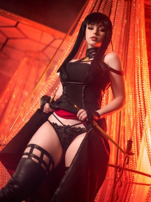Lady Melamori - Yor Forger_13