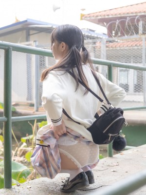 小七-《户外JK》_0026