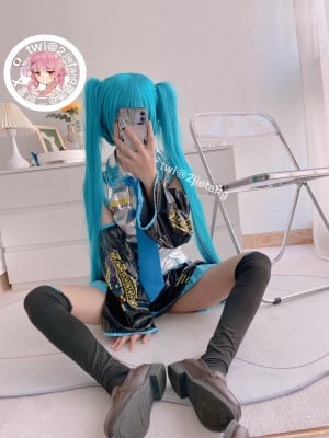 二阶堂(宅绘子) - 初音未来_005