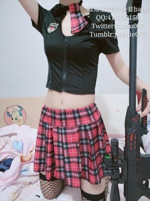 沈娇娇(甜美小娇妾) - 露乳短裙_003