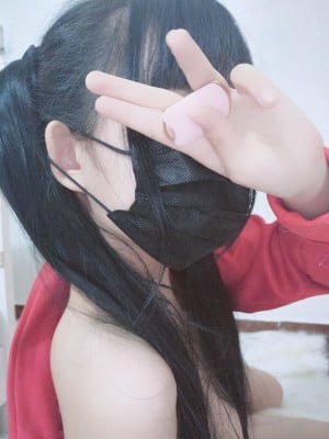 沈娇娇(甜美小娇妾) - 七三款红色运动服_010