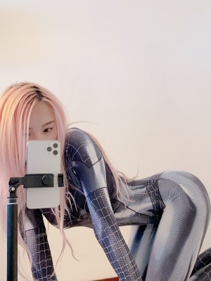 Vyvan Le - Venom_05_Venom_5