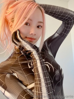Vyvan Le - Venom_10_Venom_10