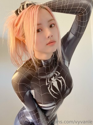 Vyvan Le - Venom_11_Venom_11