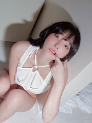 Kang In-kyung (강인경) - Girlfriend_Kang-In-kyung-Girlfriend-099