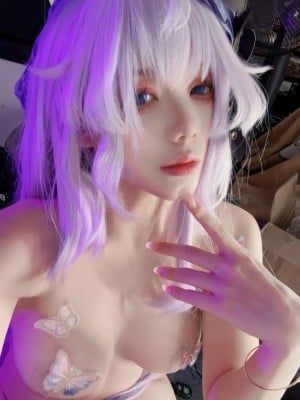 [九言] Black Swan & Emilia_03
