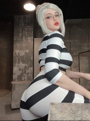 Alina Becker - Shiraki Meiko_43