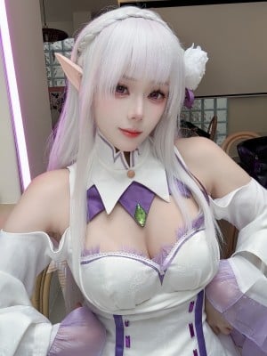 九言 - 艾米莉亚_05