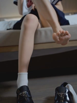 禅院熏 JK白袜裸足_21