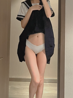 禅院熏 JK白袜裸足_33