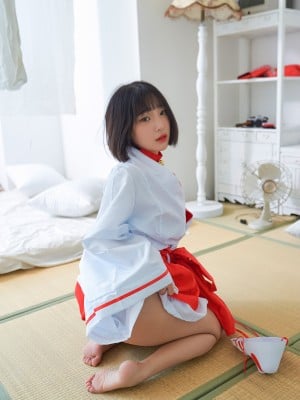 Kang In-kyung (강인경) - XIUREN No.1702_Kang-In-kyung-XIUREN-No.1702-52