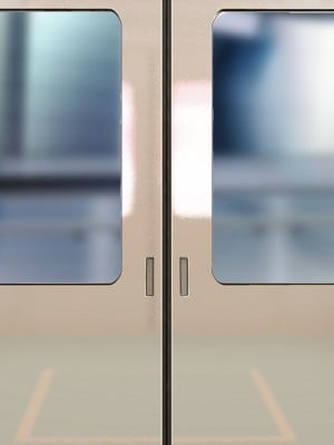 [アイチルワークス] 満員電車の中でおじさんが無理やり美少女を寝取ったりギャルを孕ませたりする話_019