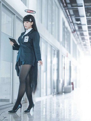 Cien cosplay Blue_Archive_RIO_02