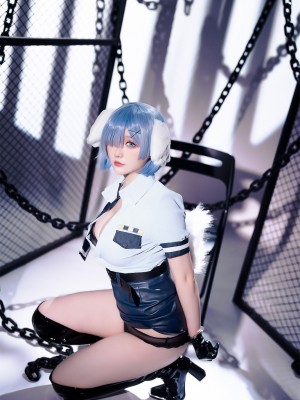 Hoshilily (星之迟迟) Rem Dog-Eared Police Officer - ReZero_067