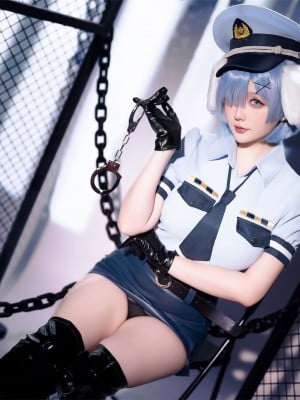 Hoshilily (星之迟迟) Rem Dog-Eared Police Officer - ReZero_008