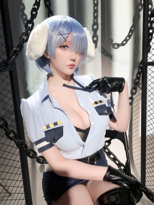 Hoshilily (星之迟迟) Rem Dog-Eared Police Officer - ReZero_089