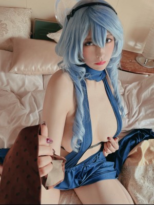 りんごみつき妄想セレクションvol.11 横乳呼吸だけでなく。尻呼吸も！？尻が丸出しド変態ドレス_182