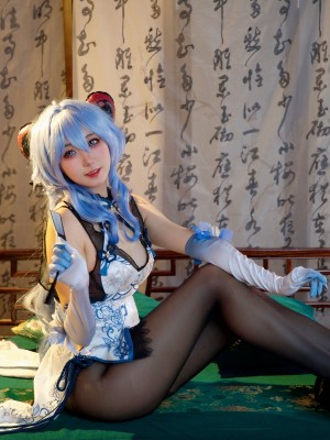 屑雪雪鸭 - 甘雨青花瓷旗袍[50P-199MB]_14